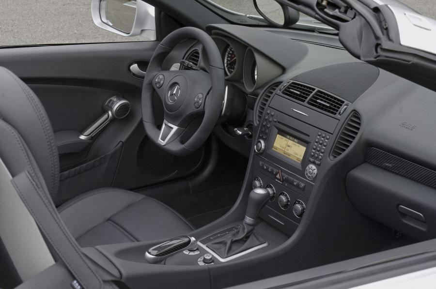  Mercedes-Benz SLK55 AMG 2008 года  (фото 37 из 77)